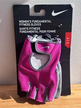 Nike womens fundamental fitness gloves pink black sz S